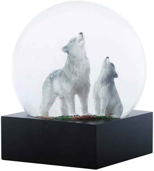 4.5 Adult Wolf and Baby Wolf Howling on Green Grass Water Globe