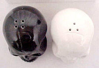 1 X Black & White Ceramic Skull Salt & Pepper Shakers